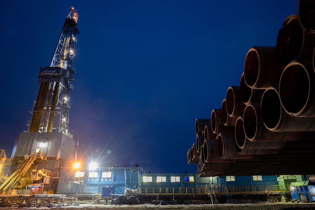 Розрив між США і Росією через Україну може викликати нафту за 100 доларів, вважає історик галузі